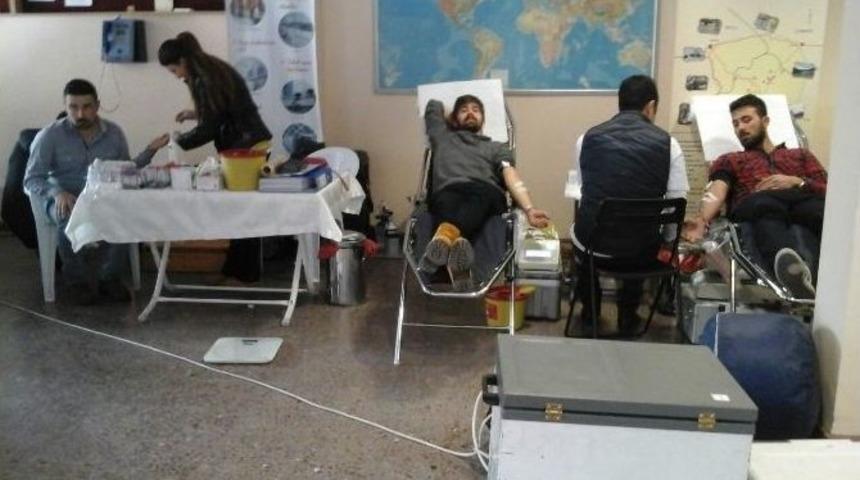 Ankara &Uuml;niversitesi &Ouml;ğrencilerinden, 2 G&uuml;nde 600 Kişinin Hayatını Kurtaracak Kan Bağışı