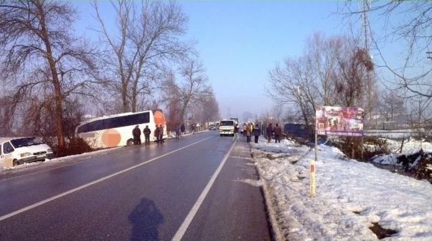 Buzlu Yollar Kazaları Da Beraberinde Getirdi