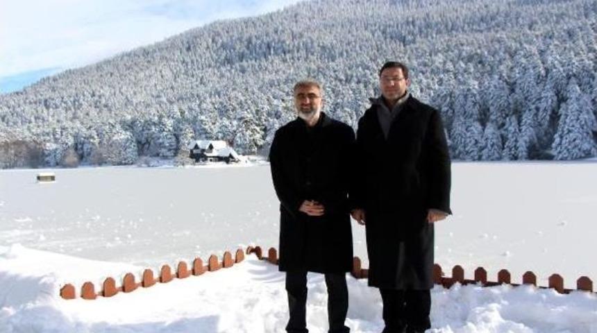 Bakan Yıldız Ailesi İle G&ouml;lc&uuml;k'te Tatilde