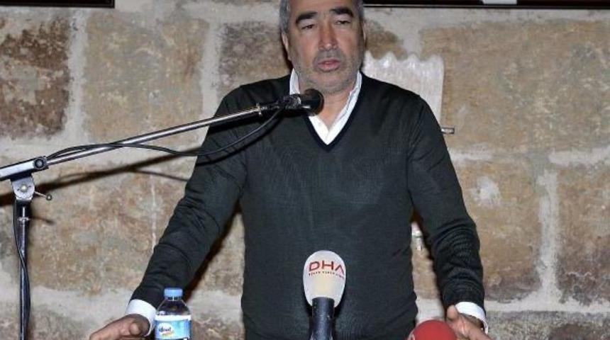 Samet Aybaba: Milli Takım Devşirme Oyuncu Arayışı İ&ccedil;erisinde