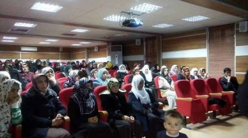 Gerger&rsquo;de Dini Sohbetlere Yoğun İlgi