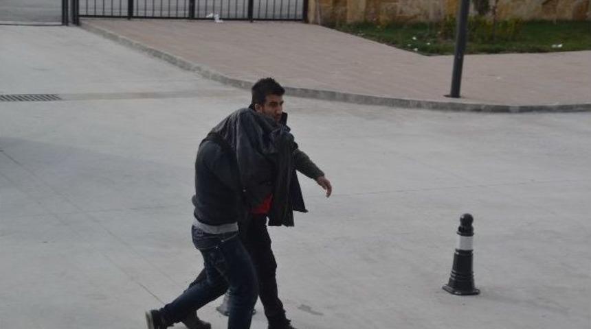 Mağaza Soyguncusu Eski &Ccedil;alışan &Ccedil;ıktı