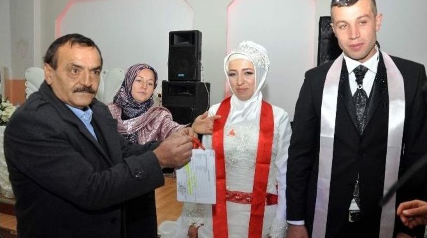 Bu K&ouml;yden Gelin Almak İsteyene &lsquo;sigorta&rsquo; Şartı