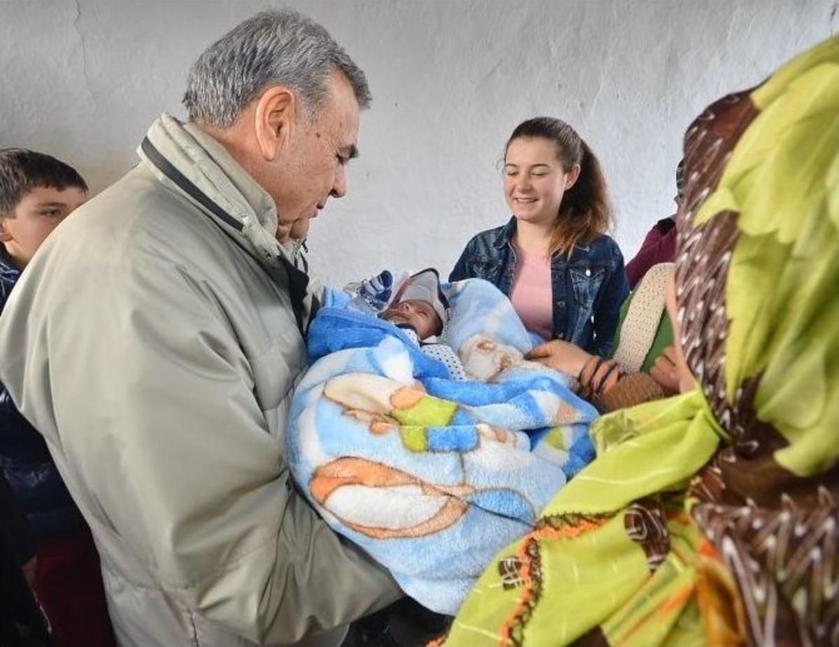 Kınık&rsquo;ta &Ccedil;at Kapı D&uuml;ğ&uuml;n