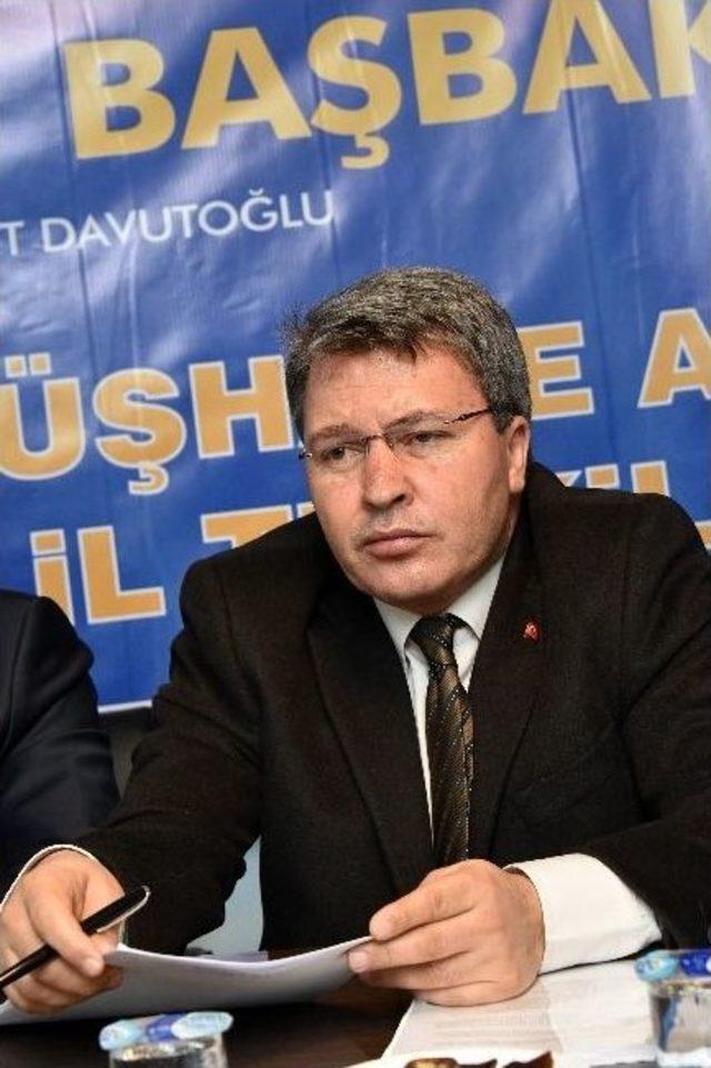 Milletvekili &Uuml;st&uuml;n&rsquo;den Değerlendirme Toplantısı 3