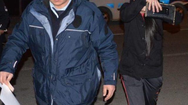 Sabaha Karşı Alkollü Gelen Ablasının Sevgilisini Sırtından Bıçakladı