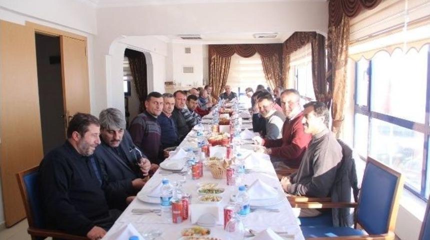 &Ccedil;ıldır Belediye Başkanı Azizoğlu&rsquo;ndan Teşekk&uuml;r Yemeği