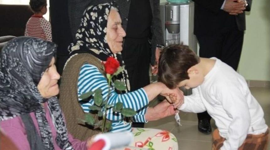 &Ccedil;ubuk&rsquo;ta Mevlid Kandili &Ccedil;eşitli Etkinliklerle Kutlandı