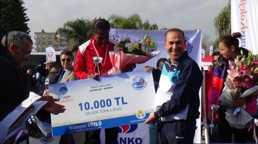5 Ocak Adana Uluslararası Kurtuluş Yarı Maratonunu Kenyalı Atletler Kazandı