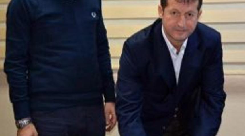 Turgutluspor'da Demirel Antren&ouml;r&uuml;ne Başkan Oldu