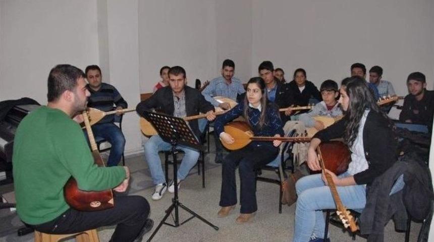 Adıyaman Belediye Konservatuvarı Kış Kursları A&ccedil;ıldı