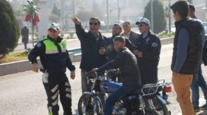 Sivil Trafik Timlerinden Motosikletlere Denetim