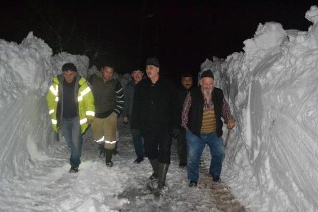 Savaştepe'de Kapalı Yollar Tek Tek Açılıyor