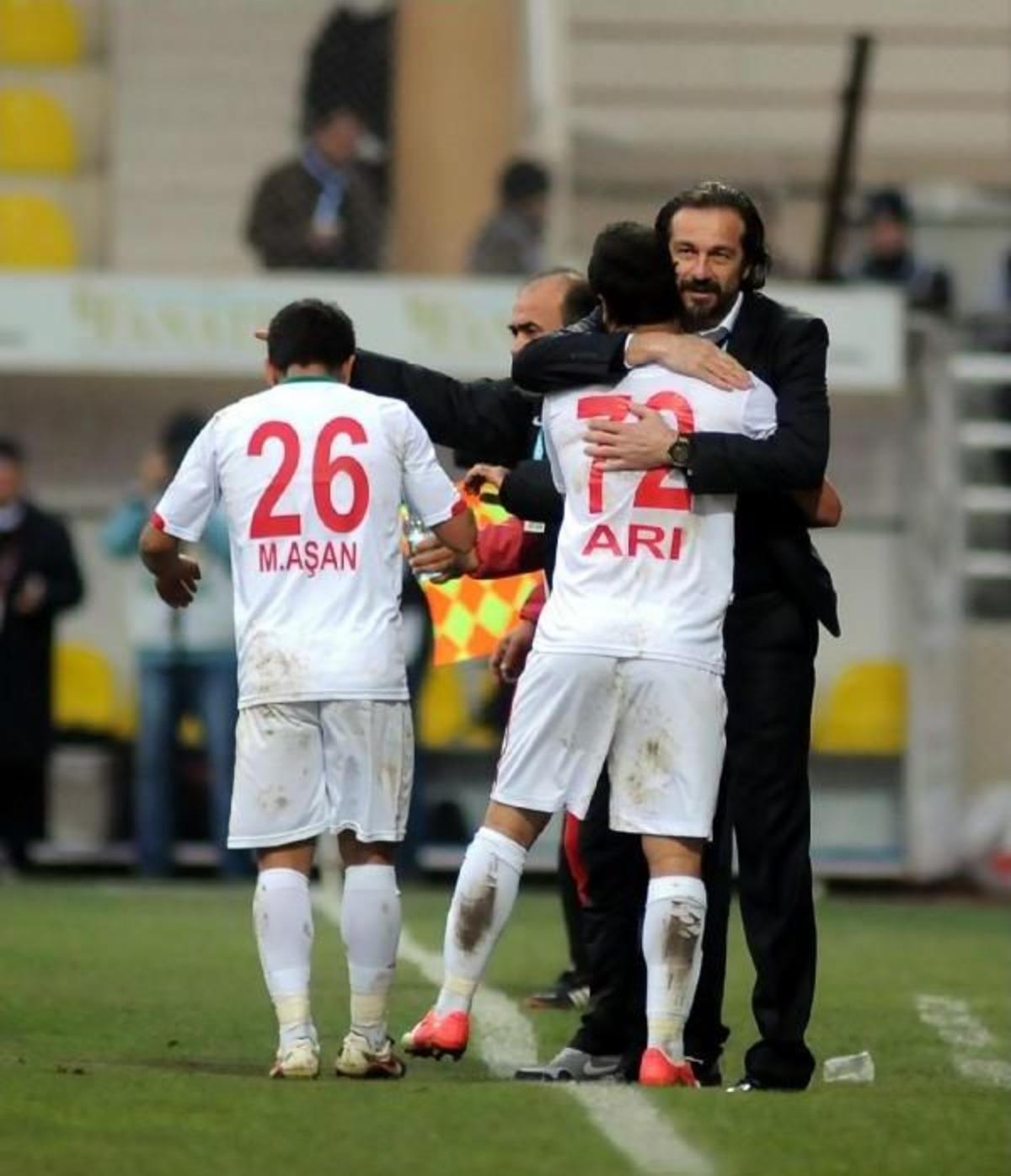 Karşıyaka - Kayserispor Fotoğrafları