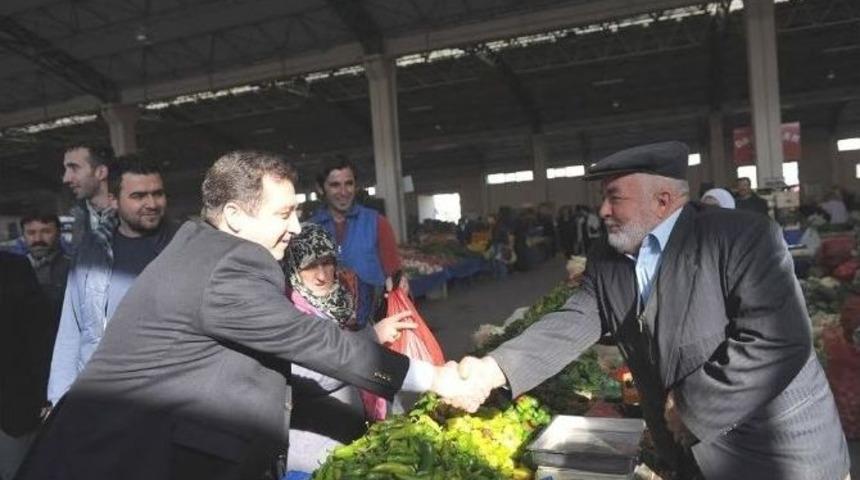 Boz&uuml;y&uuml;k&rsquo;te Halk Pazarı Abdullah Sokak&rsquo;ta Kurulacak
