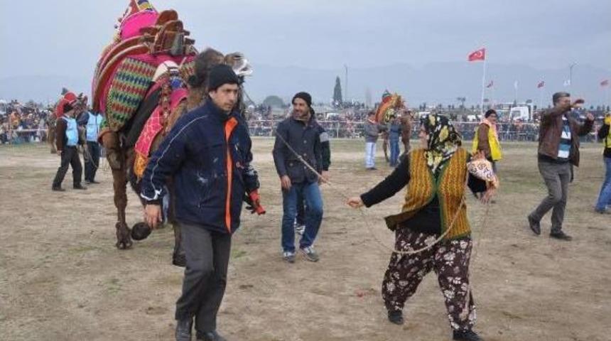 Devesi G&uuml;reşirken Heyecandan Yerinde Duramadı