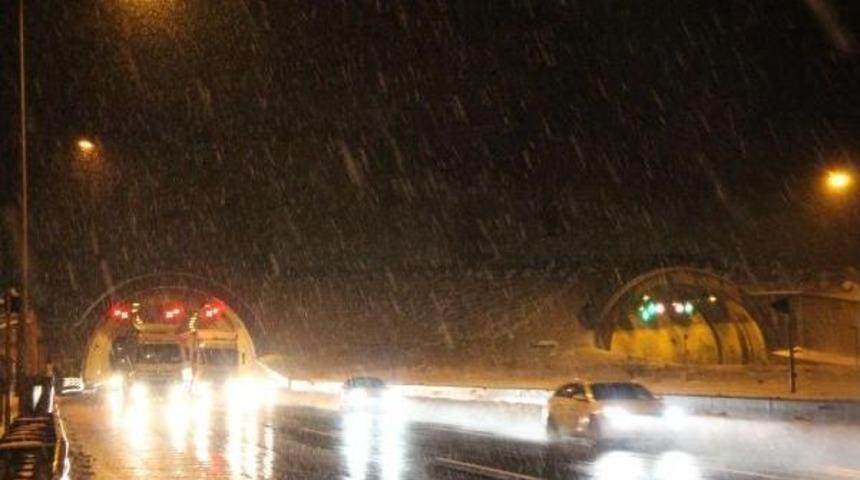 Bolu Dağı'nda Kar Yağışı