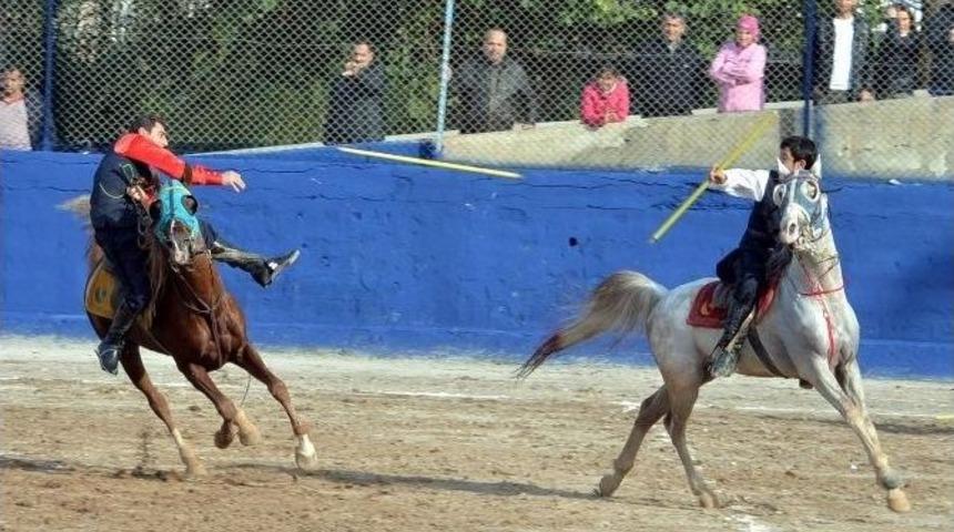 Mersin B&uuml;y&uuml;kşehir Belediyesi&rsquo;nden Cirit G&ouml;sterisi
