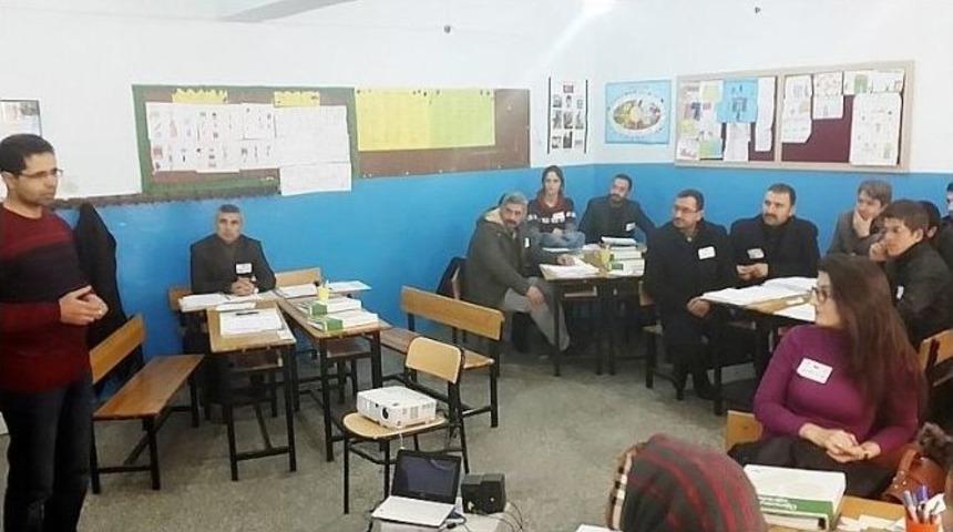 Batman&rsquo;da &Ouml;ğretmenlere &lsquo;&ouml;ğrenen Lider &Ouml;ğretmen&rsquo; Eğitimi Verildi