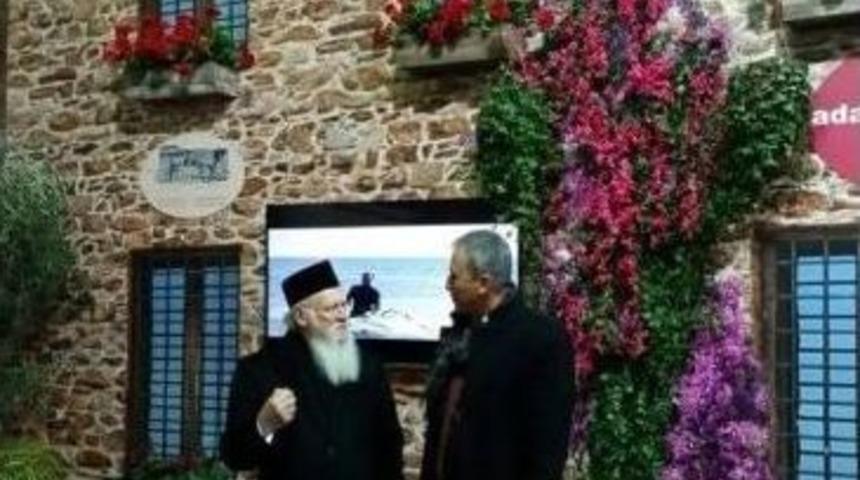 Patrik Bartholomeos, G&ouml;k&ccedil;eada Standını Ziyaret Etti
