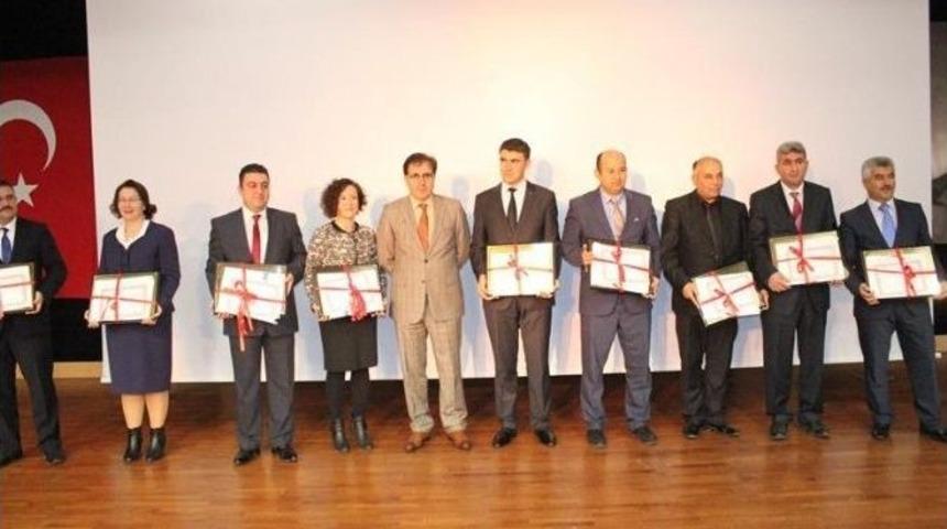 Ankara &Uuml;niversitesi Kreşine &ldquo;beyaz Bayrak&rdquo; &Ouml;d&uuml;l&uuml;