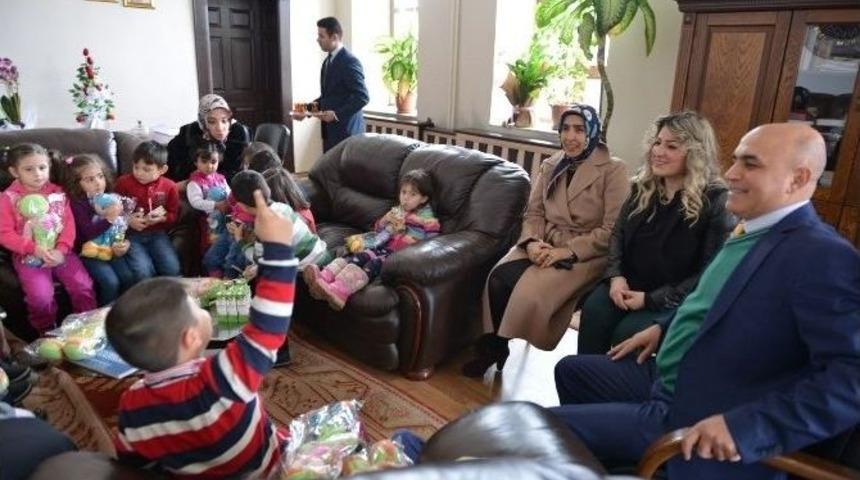 Kreş &Ccedil;ocukları Korkut&rsquo;tan Her Yere &Ccedil;i&ccedil;ek Dikilmesini İstediler