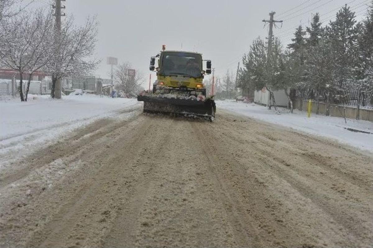 Ankara&rsquo;da Karla M&uuml;cadele