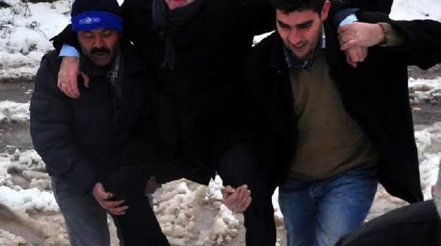 &Ccedil;ift&ccedil;inin Omuzunda Hasar Tespiti Yapan Daire M&uuml;d&uuml;r&uuml; G&ouml;revden Alındı