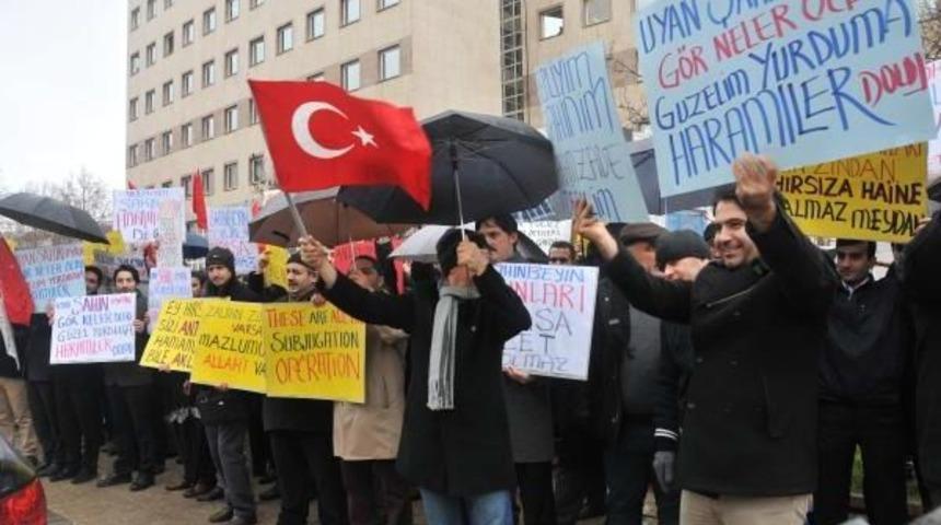 Gaziantep'te İstihbarat&ccedil;ı Polislere Operasyon (4)