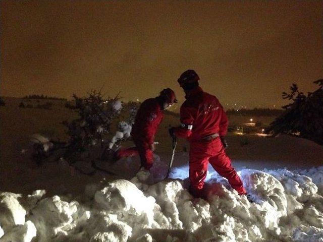K&uuml;tahya&rsquo;da Kaybolan Avcıyı Akut Afyonkarahisar G&ouml;n&uuml;ll&uuml;leri De Aradı 1