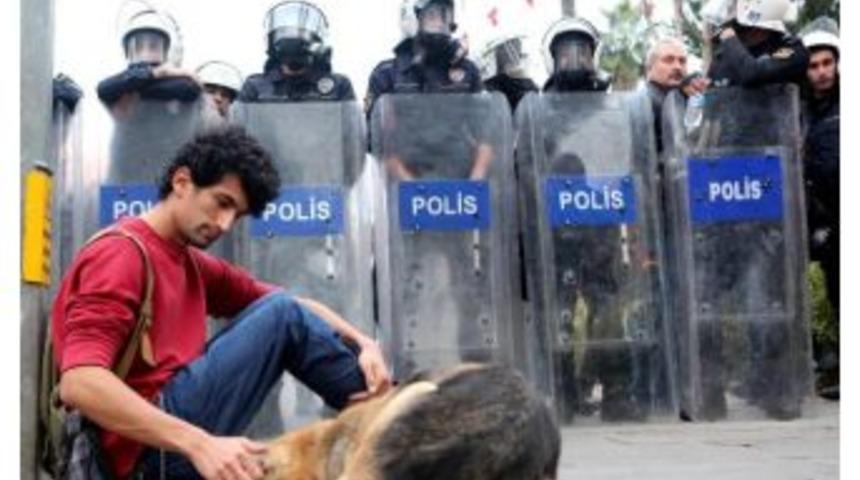 Pandomim Sanat&ccedil;ısına 'polise Mukavemet' Soruşturması