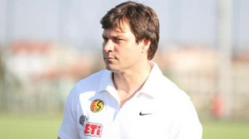 Eskişehirspor Ertuğrul Sağlam'la Yolunu Ayırdı