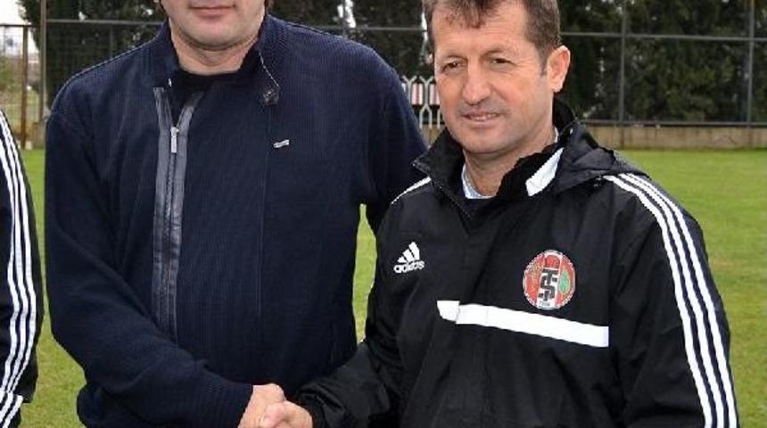 Turgutluspor'da Cinel'den B&uuml;y&uuml;k Jest