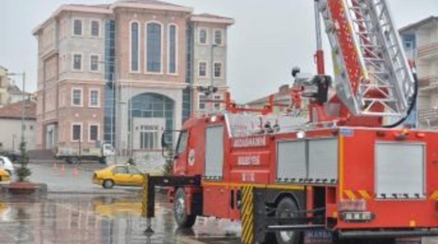 Akdağmadeni İtfaiyesine Ara&ccedil; Takviyesi