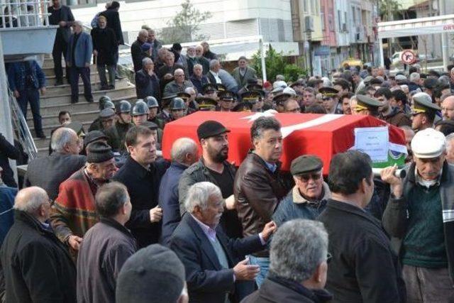 Kore Gazisi Çakıroğlu, Son Yolculuğuna Uğurlandı