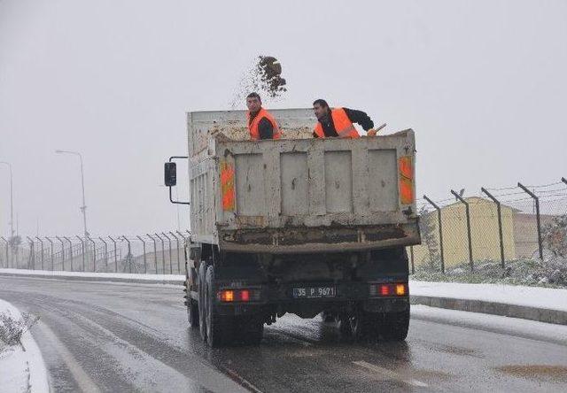 İzmir&rsquo;de &rsquo;soğuk&rsquo; Alarmı 1