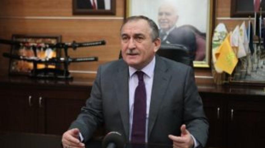 Bolu Belediye Başkanı Yılmaz, Vatandaşlardan &Ouml;z&uuml;r Diledi