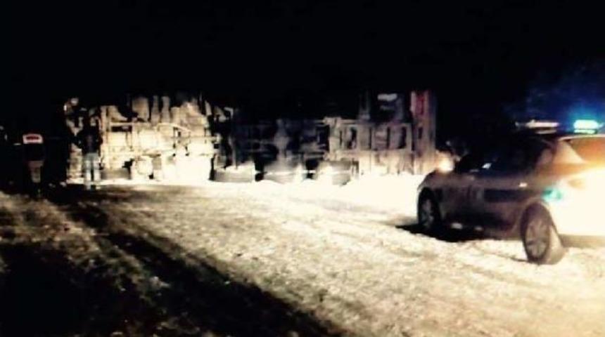 Kastamonu-İstanbul Yolu 5 Saat Ulaşıma Kapandı