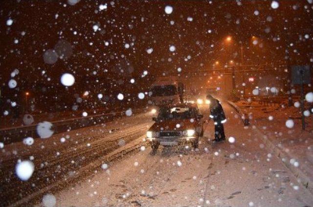 İzmir-Ankara Karayolu Ulaşıma Kapandı