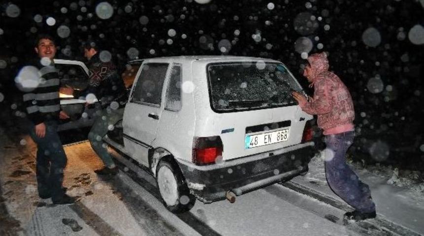 Muğla&rsquo;da Kar Ve Tipi Etkili Oluyor