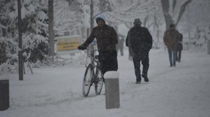 Konya'da &Uuml;niversitelere Kar Tatili