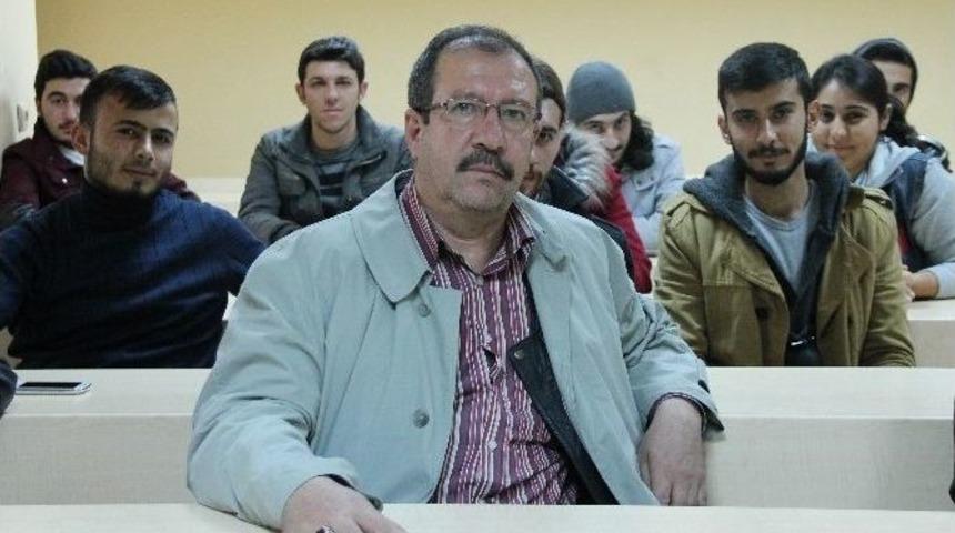 53 Yaşında Okula Başladı