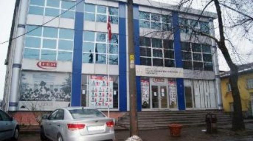 Sakarya Valiliği'ne, Hendek İl&ccedil;esi'ndeki Fem Dersanesi'ne Ge&ccedil;ici M&uuml;h&uuml;r