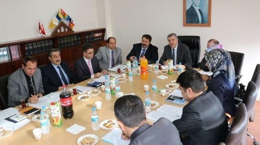 Hamur&rsquo;da İl&ccedil;e Milli Eğitim M&uuml;d&uuml;rleri Toplantısı