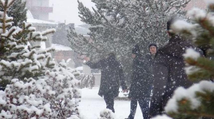 81 İlden Tarih Ve Edebiyat &Ouml;ğretmenleri Kars&rsquo;Ta