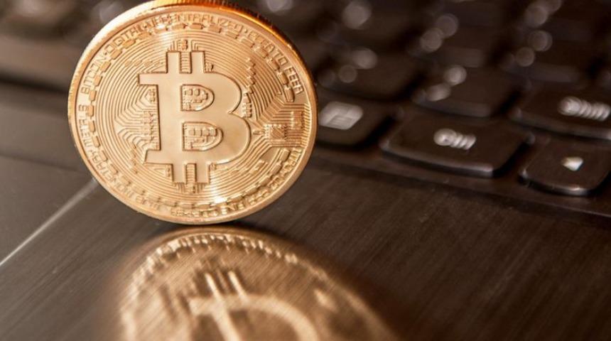 Piyasadaki düşüşe rağmen Bitcoin 5,300 doların üzerinde