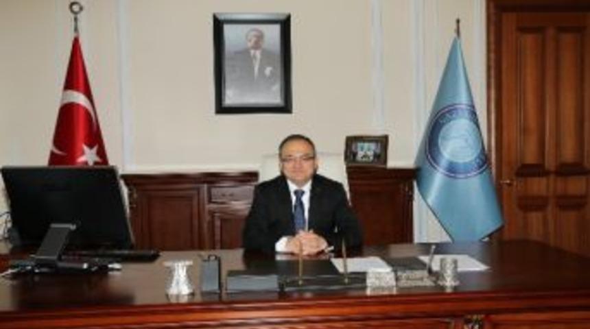 Gazi &Uuml;niversitesi 2014 Yılında 578 Ağacın Kesilmesini &Ouml;nledi