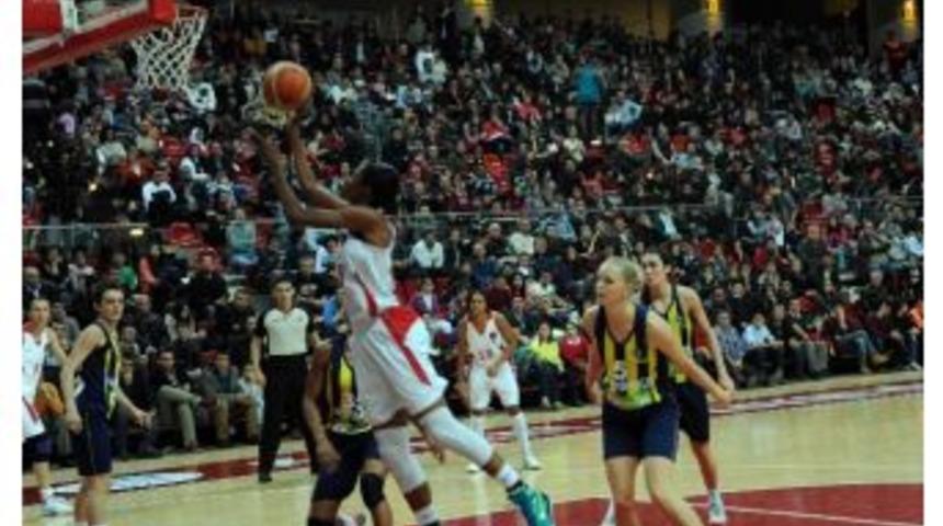 Ag&uuml; Spor Euroleague&rsquo;de Zorlu Deplasmanda