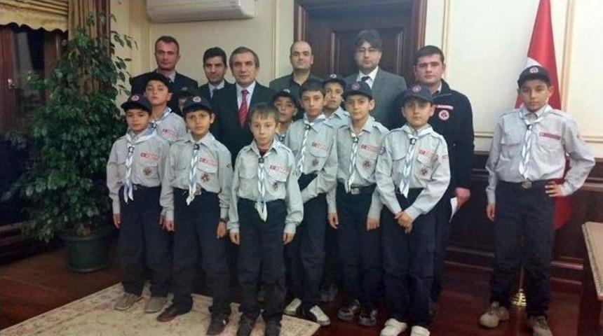 Sorgunlu İzciler Yozgat Valisi Yazıcı&rsquo;yı Ziyaret Etti