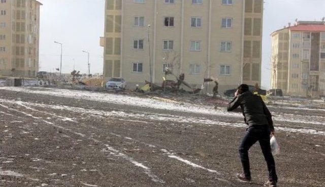 Tipi Ve Çığ Yüzünden Erzurum'da Ulaşım Durdu (2)